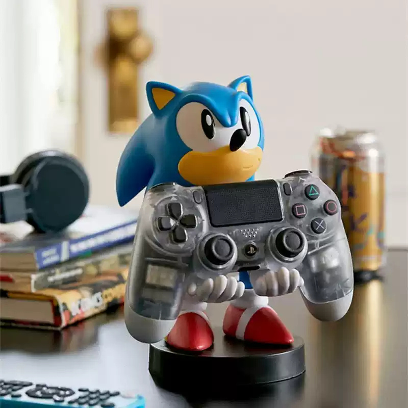 Chargez l'image dans la visionneuse de la galerie, Creative Anime Figure as a Versatile Game Controller Stand for PS5, Switch, and Other Consoles - Polar Tech Australia