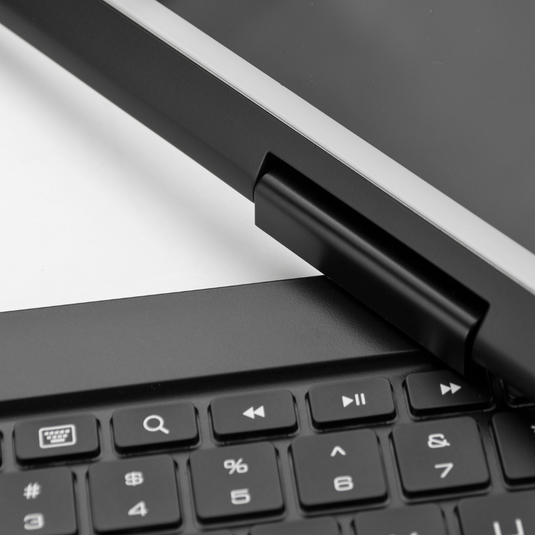 360 Degree Rotating Wireless Touchpad Keyboard Cover Case for iPad 10“/11” 10/11th Gen 2022/2025 - KIBO