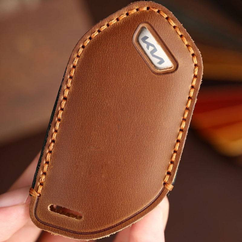Chargez l&#39;image dans la visionneuse de la galerie, Kia Handcrafted Genuine Leather Car Key Protective Fob Cover Case For Carnival, Ev9, Picanto, Gt Line
