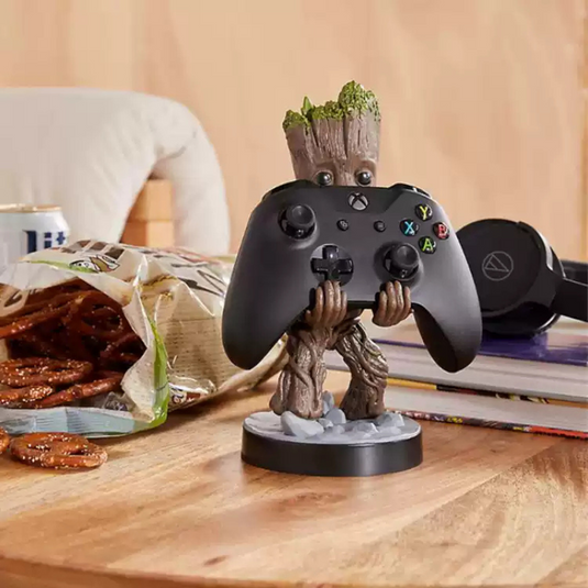 Creative Anime Figure as a Versatile Game Controller Stand for PS5, Switch, and Other Consoles - Polar Tech Australia