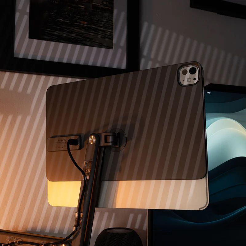 Cargue la imagen en el visor de la galería, KUXIU X36 Pro MAX iPad Magnetic Charging Stand Aluminum Alloy Boom Arm Adjustable Tablet Stand - EdgeFollow
